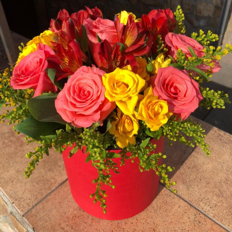 Коробочка с цветами Коробочка с цветами