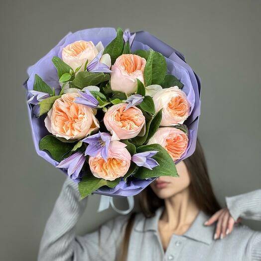 Дуо букет Джульетта-Клематис Дуо букет Джульетта-Клематис